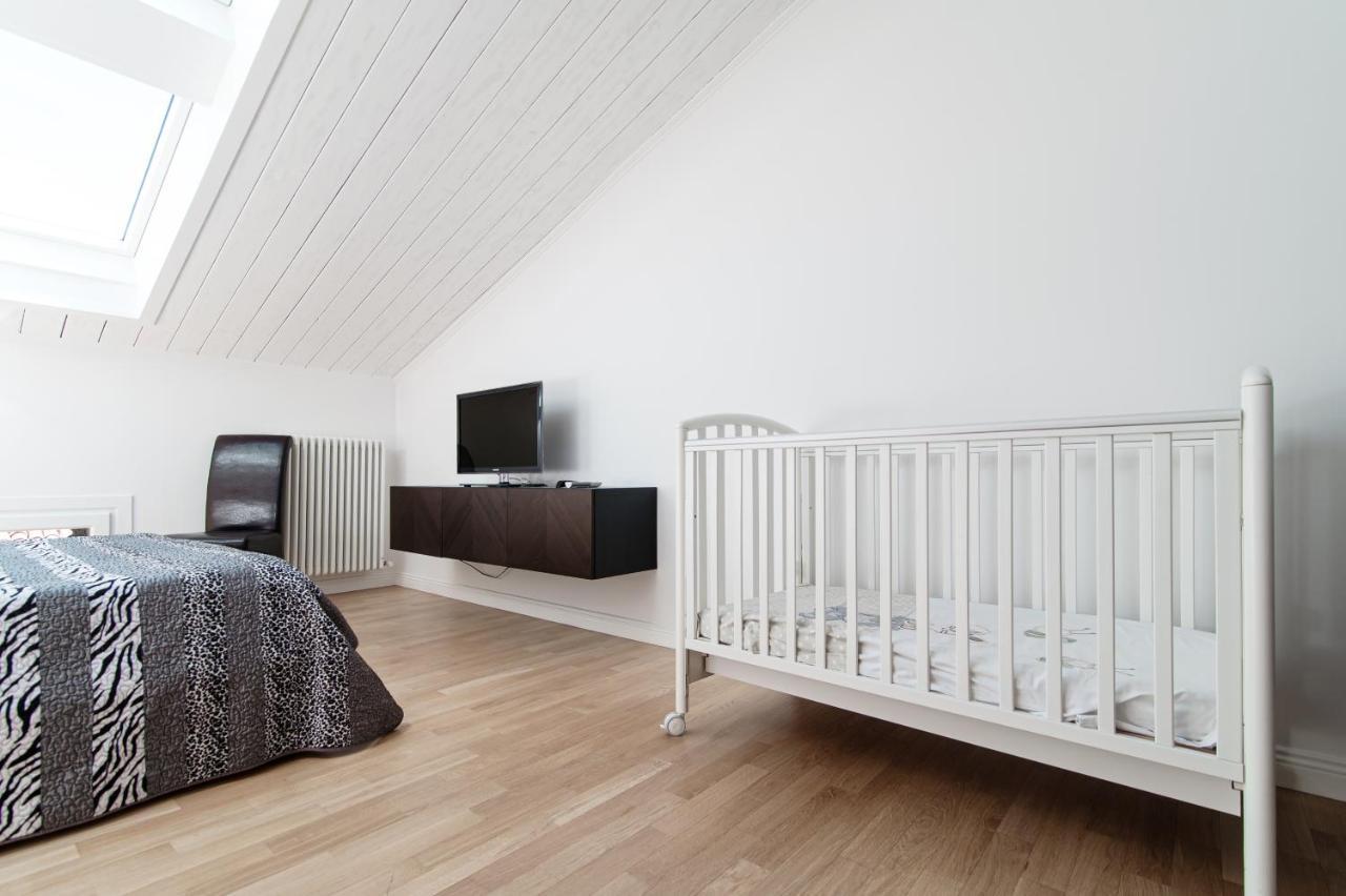 Апартаменти Attic 64 - The House Of Travelers Комо Екстер'єр фото